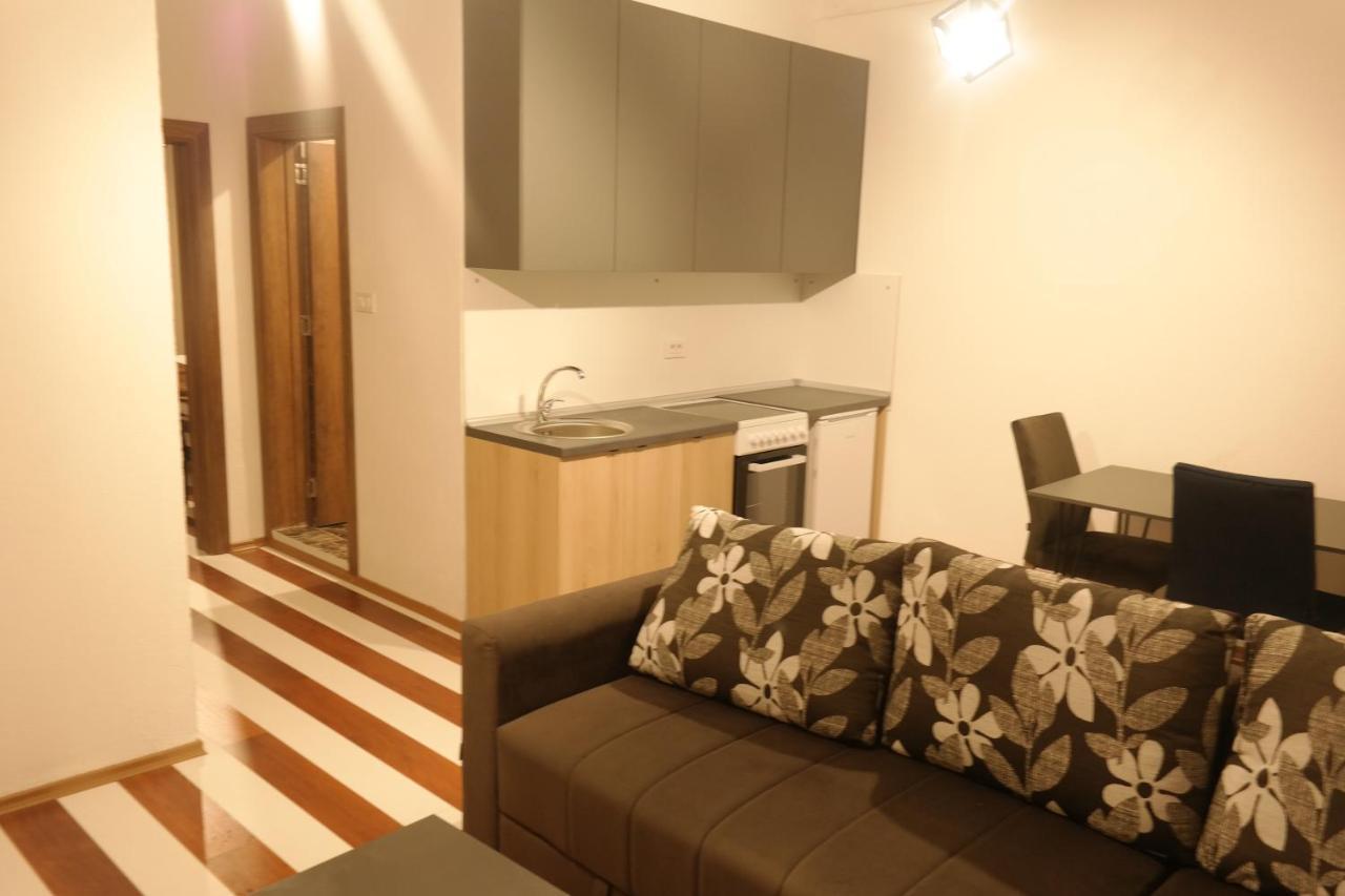 Villa Family Kumanovo Exteriér fotografie